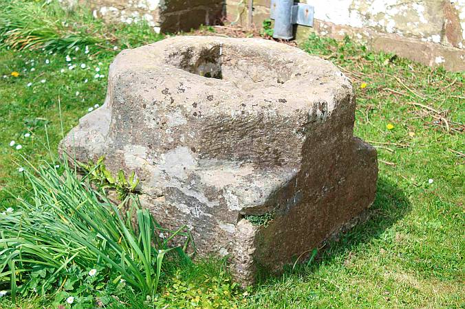 Alwington - Old Font Bowl
